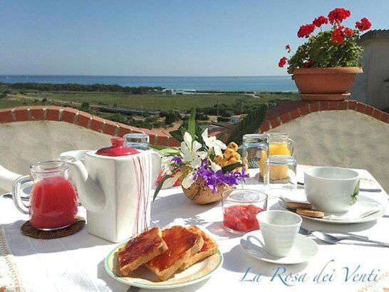 La Rosa Dei Venti Bed & Breakfast La Caletta Bagian luar foto