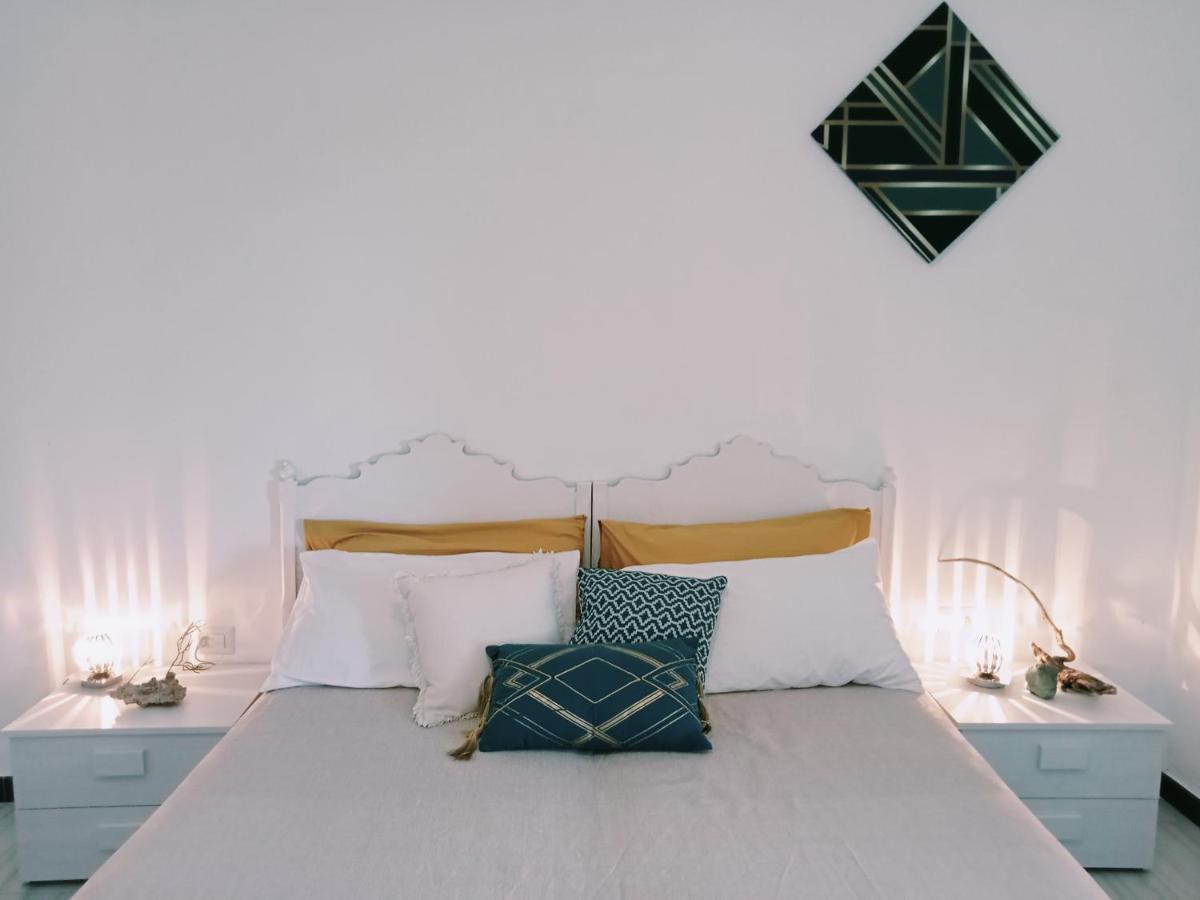 La Rosa Dei Venti Bed & Breakfast La Caletta Bagian luar foto